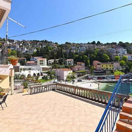 Riva 1825 * Rabac