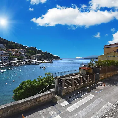 Riva 1825 Rabac